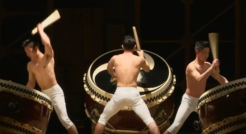 YouTubeを別ウィンドウで開きます