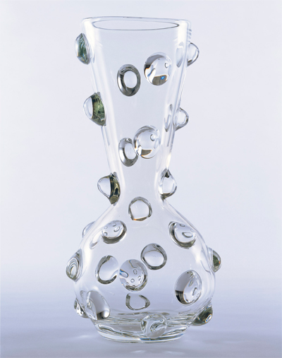 Yoshihiko Takahashi, Bottle with Dots, 2010, The National Museum of Modern Art, Tokyo, Photo: Taku Saiki