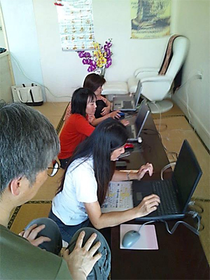 タイ人向けパソコン教室の様子
