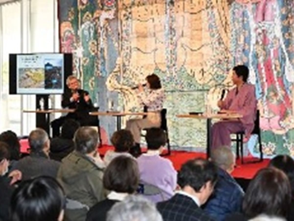 史跡「大御堂」から県立美術館へ 時間を超える特別な体験創出事業
