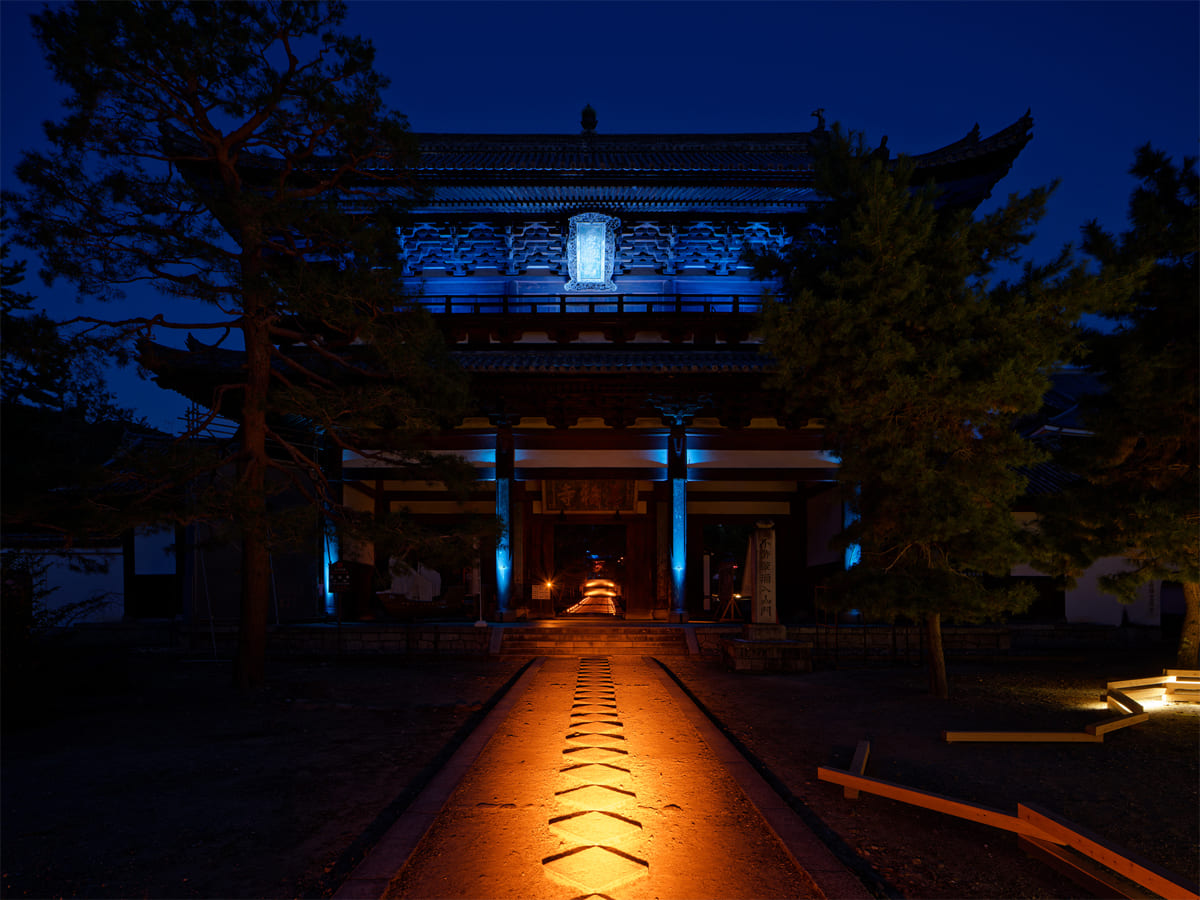 国宝萬福寺・光の回廊プロジェクト