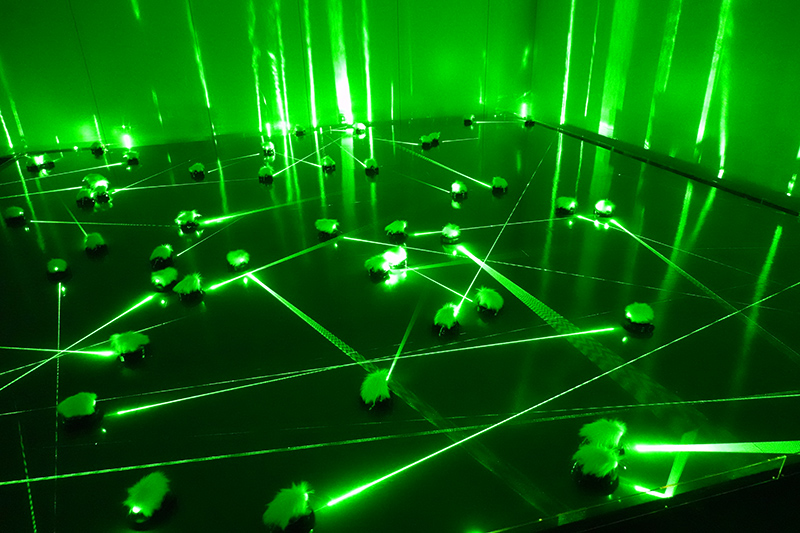Lasermice」展示(菅野創)