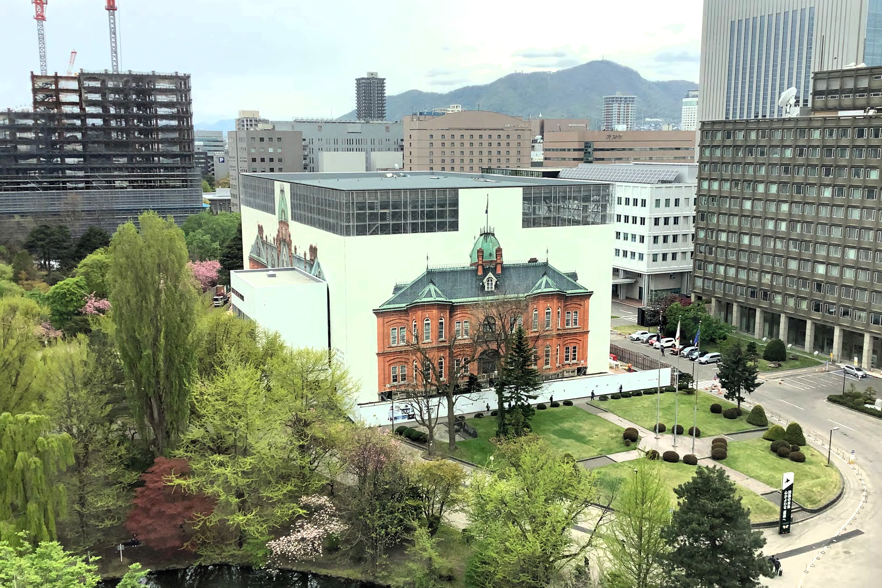 素屋根全景（北東より撮影）