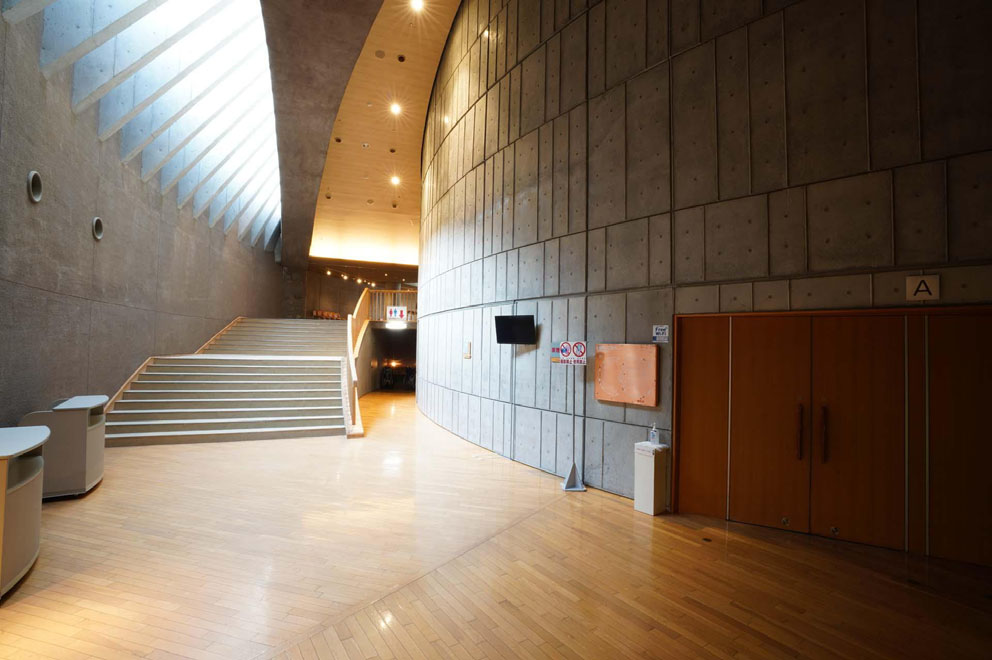 8_群馬県立自然史博物館・かぶら文化ホール(付帯ホール)