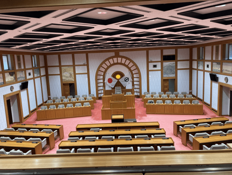 11_市議会議場