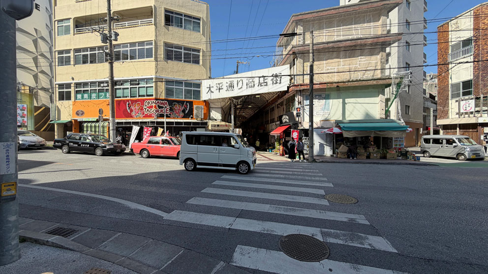 2_ガーブ川水上店舗