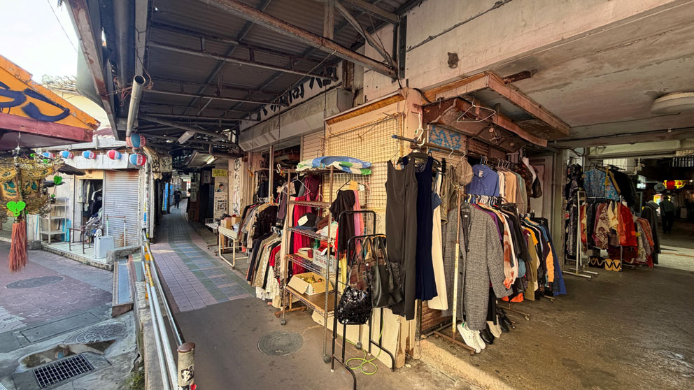 6_ガーブ川水上店舗