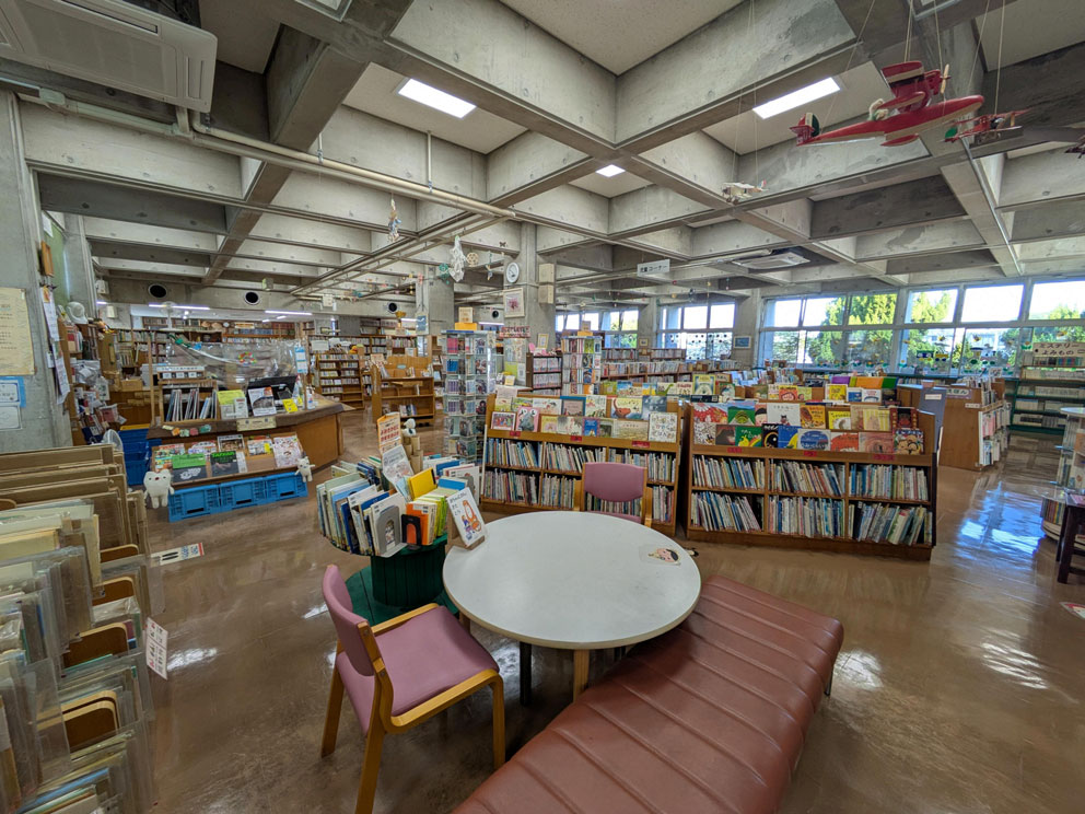 11_那覇市小禄南公民館・図書館