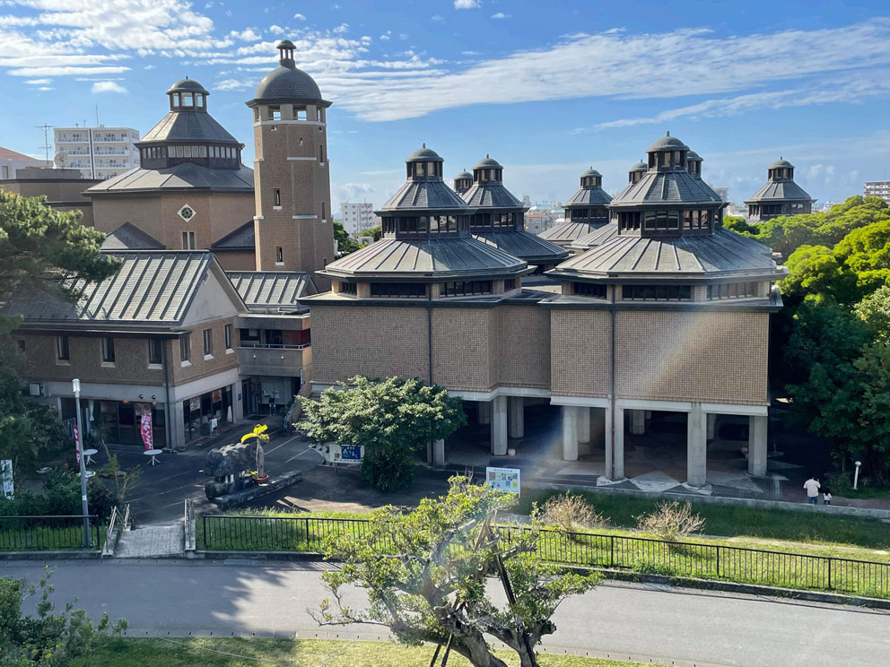 3_浦添市美術館