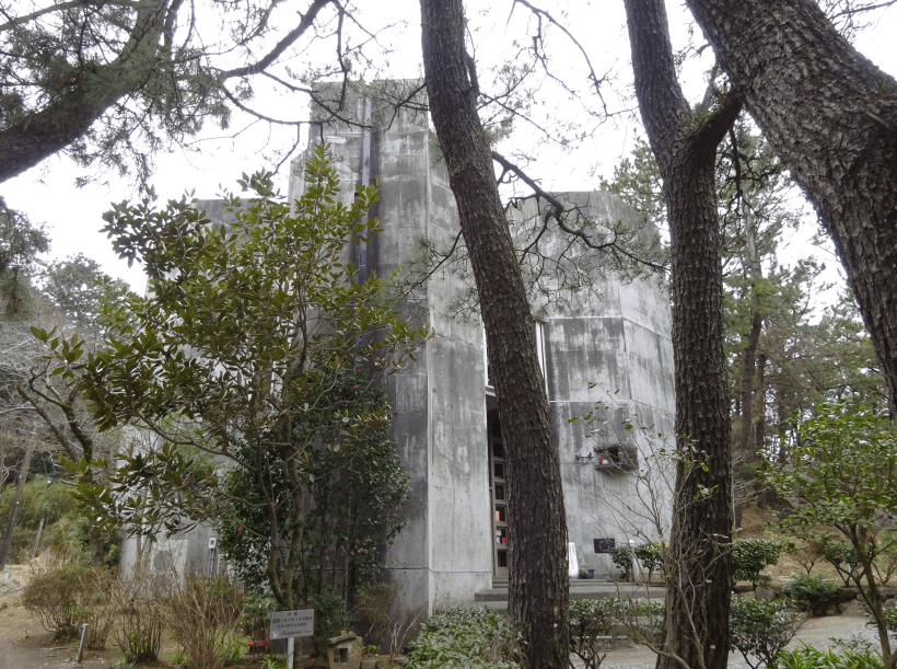 02_北東（建物正面）外観