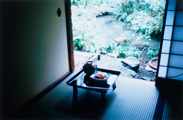 Square Oribe Bowl with Cover at Kuzuya Hyotei