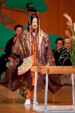 A scene from Izutsu, a Noh performance by Genshou Umewaka