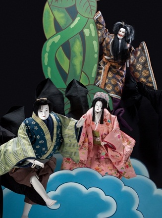 Morning performance, summer break bunraku special performance 'The Magic Beanstalk'