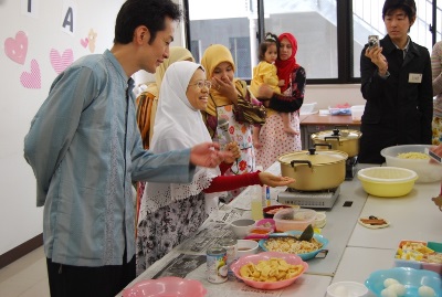 A scene from the international exchange event