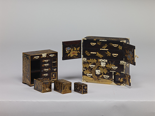 紫檀象牙細工蒔絵雛道具 江戸時代・嘉永3年(1850)頃