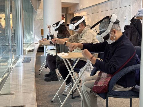 MR 体験中 画像提供：路上博物館