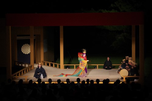 首里城御庭を復元した特設舞台　組踊「銘苅子」