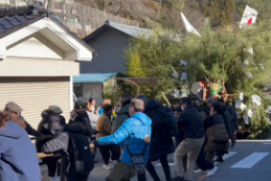 記録作成等の措置を講ずべき無形の民俗文化財「丹波山のお松引き」画像