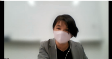 各意見交換のとりまとめを報告するファシリテーター 各意見交換のとりまとめを報告するファシリテーター