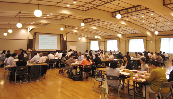 平成26年度都道府県・政令指定都市等日本語教育担当者研修の写真 平成26年度都道府県・市区町村等日本語教育担当者研修の写真