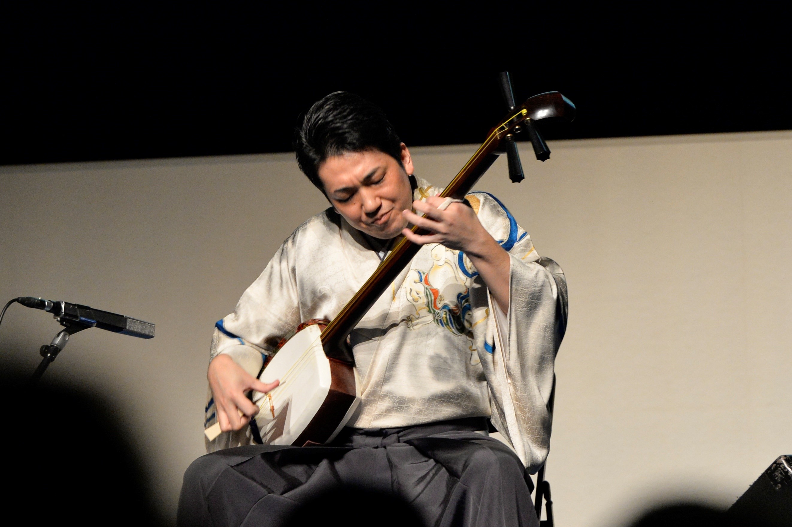吉田健一氏によるオープニングアクト(第1部) 吉田健一氏によるオープニングアクト(第1部)